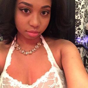 Meet your Posher, Veronica